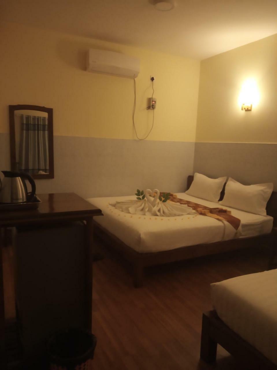 Shwe Wun Yan Motel Bagan Buitenkant foto